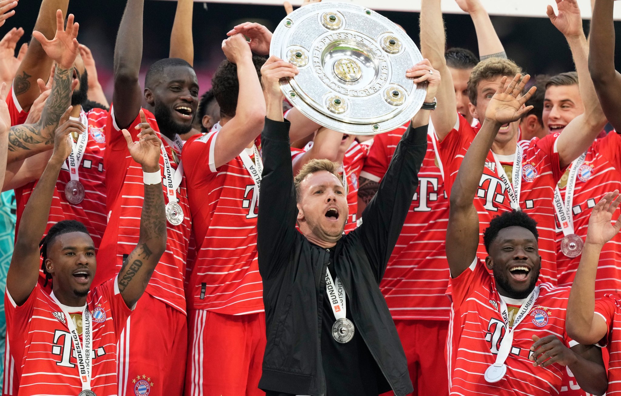 拜仁慕尼黑：欧冠征途上的钢铁战车势不可挡